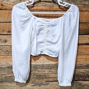 NWT A new day white balloon sleeve cropped top. Several‎ sizes available